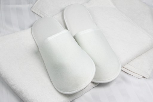 HOTELOVÉ PAPUČKY JEDNORÁZOVÉ VLIESOVÉ 1KS 39G