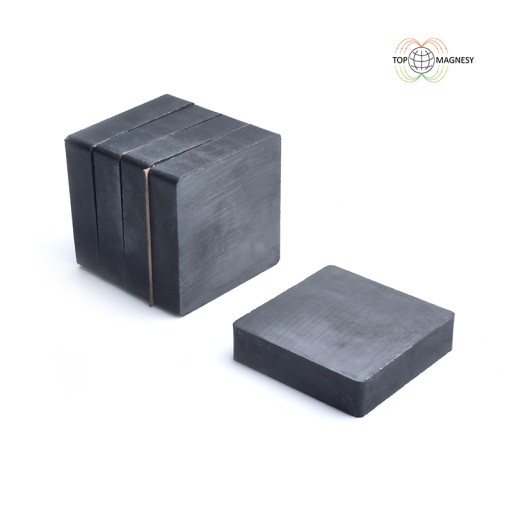 Feritový tanierový magnet MPŁ 40x40x10 F30, sada 5 kusov