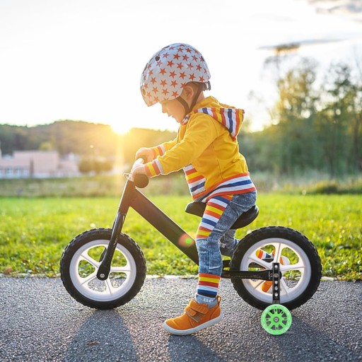 BOČNÉ PODPORNÉ KOLESÁ PRE DETSKÝ BICYKEL LED 12-20
