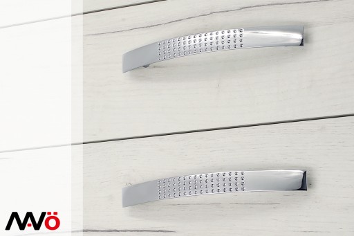 ÚCHYTKA NÁBYTKU KUCHYŇSKÁ SKRIŇKA ÚCHYTKA ZÁSUVKA ÚCHYTKA CHROM. 96MM