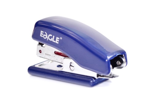Malá zošívačka EAGLE 868 20 mini listov - modrá