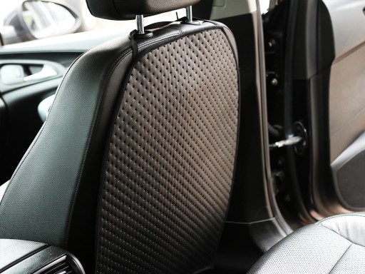 OCHRANNÁ ROHOŽKA NA ZADNÚ ČASŤ AUTOSEDAČKY POTAH EKO KOŽE