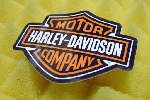 NÁLEPKA S LOGOM SPOLOČNOSTI HARLEY DAVIDSON 5,7 x 4,5 cm