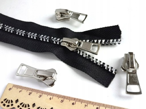 8 mm posuvník pre kocku pásku #8 kocka strojový posuvník strieborný