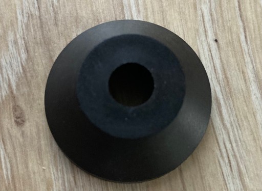 Univerzálna plastová základná pätka 35 mm