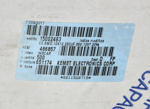 EDH227M035A9PPA KEMET Elektrolytický kondenzátor 220uF 35V SMD 10ks