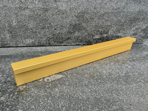 Rovná nábytková úchytka UA02, matná zlatá, L-128/158 mm