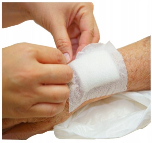 STERILNÝ KOMPRES Z BAVLNY MERKY 10cmx10cm 8 vrstiev 17 nití 1PC MaiMed