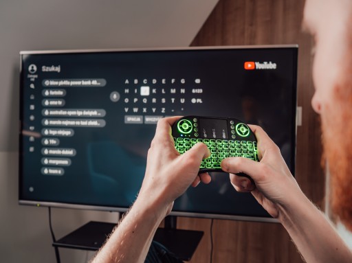 BEZDRÔTOVÁ KLÁVESNICA MINI BLOW SMART TV DOTYKOVÝ PODSVIETOK s LED podsvietením
