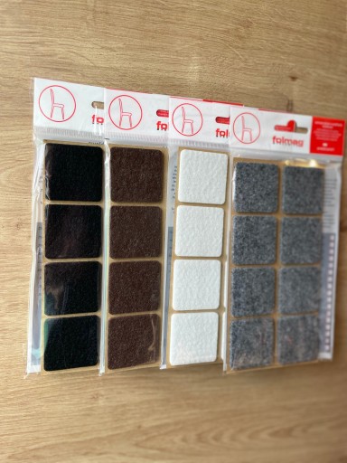Samolepiaca plstená podložka 38x38mm 8 ks