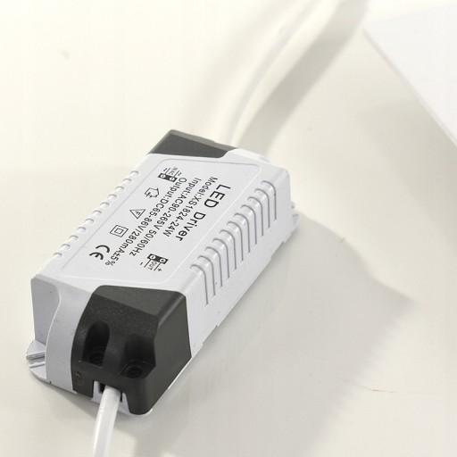 Biely LED stropný panel s montážou, jednoduchá inštalácia