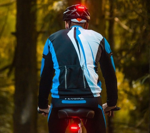 Červené zadné svetlo na bicykel 4 režimy