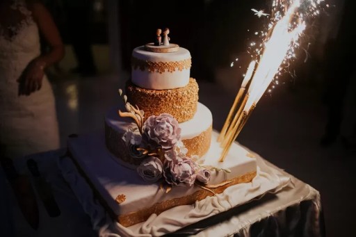 TORTA FONTÁNA ZLATÁ TORTA RACES NARODENINOVÁ PARTIE SVADBA 25 cm 4 ks