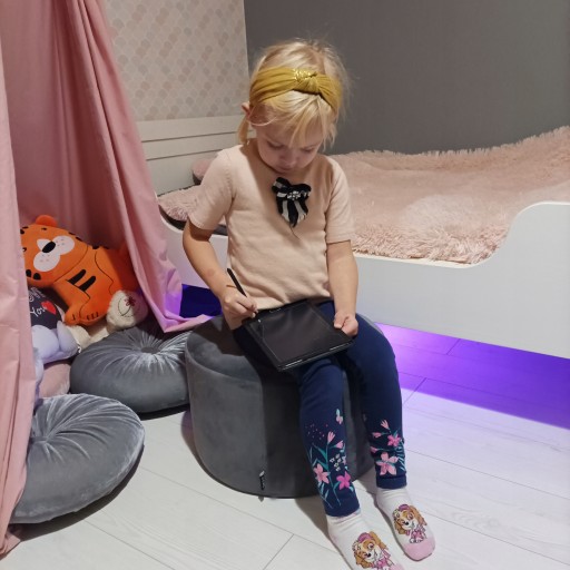 LCD TABLET na kreslenie 12'' Popis Grafický tablet pre deti
