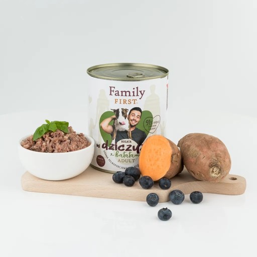 Family First Venison so sladkými zemiakmi Mokré krmivo pre psov 800g