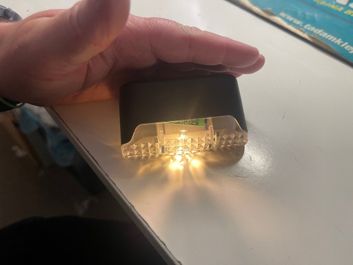 LED záhradné solárne okrajové svietidlo na schody
