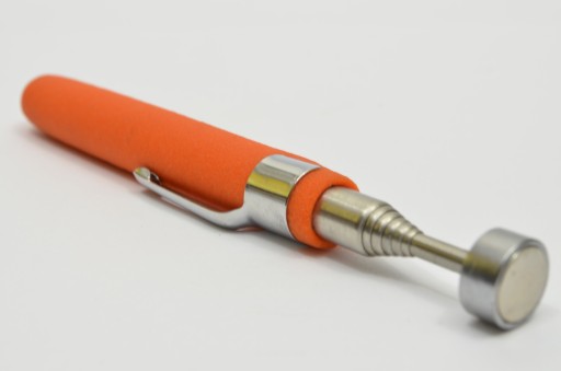 MAGNETICKÝ TELESKOPICKÝ ĎALEKOHĽAD 16-62cm