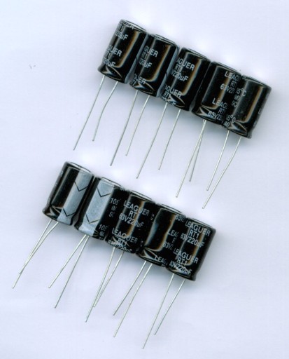 220uF 63V 220 µF 63 V LEAGUER (10 KS) ELEKTROLYTICKÝ KONDENZÁTOR