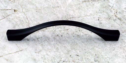 MABL ÚCHYTKA KUCHYNSKÉHO NÁBYTKU ÚCHYTKA ZÁSUVKY ČIERNA 128MM