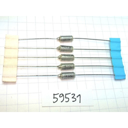 Tantal 3.3uF 15V 4x8 20% KEMET T110 axiálny x5
