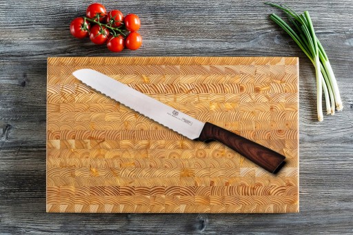 DOMÁCI GASTRONOMICKÝ NÔŽ DLHÝ NA CHLEBA CHLEBOVÝ PLÁŠKA SO ZUBMI 20 CM