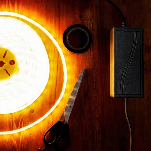 NAPÁJACÍ KÁBEL 12V DC 5A 60W PRE RGB LED KAMERY