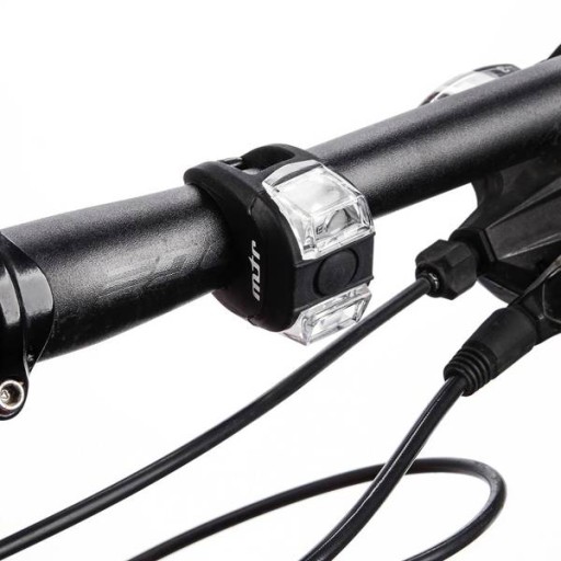 SET BICYKLOVÝCH SVIETID, LED reflektory, PREDNÉ + ZADNÉ