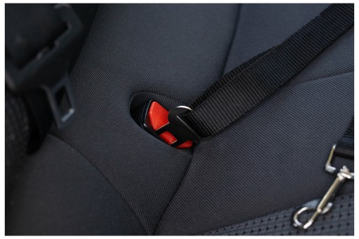 Bezpečnostné vodítko PÁSOVÉ PÁSY DO AUTOMOBILU s tlmičom
