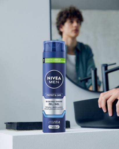 NIVEA MEN PROTECT&CARE Hydratačný gél na holenie pre mužov 200 ml