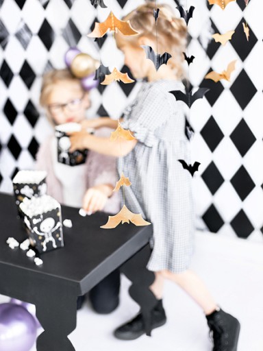 Girlanda BAT čierna vertikálna Halloweenska 150cm