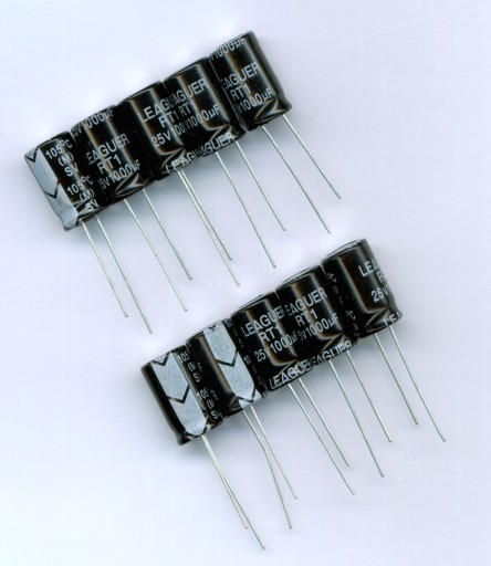 1000uF 25V 1000μF 25V (10KS) ELEKTROLYTICKÝ KONDENZÁTOR LEAGUER
