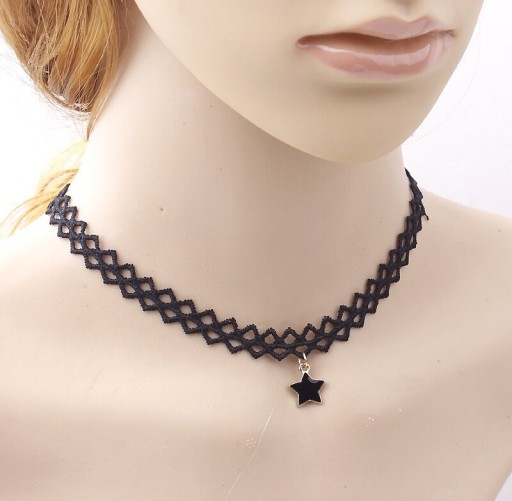 ČIERNÝ NÁHRDELNÍK CHOKER S HVIEZDOU