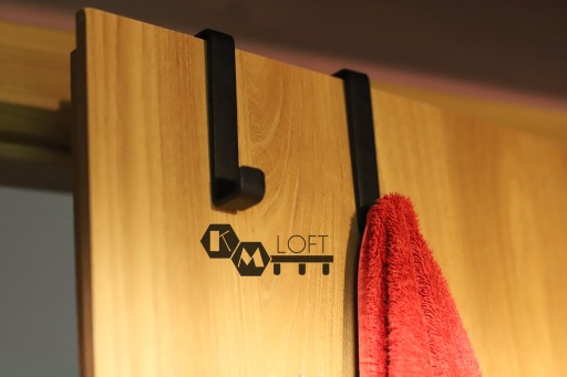 MASÍVNY KOVOVÝ VEŠIAK NA NÁBYTOK, loft čierny matný