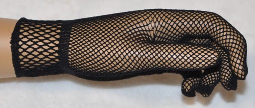 čierne gotické sieťované rukavice 22 cm