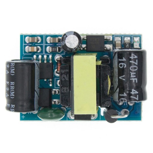 Menič napätia 230vAc / 5VDC 700mA
