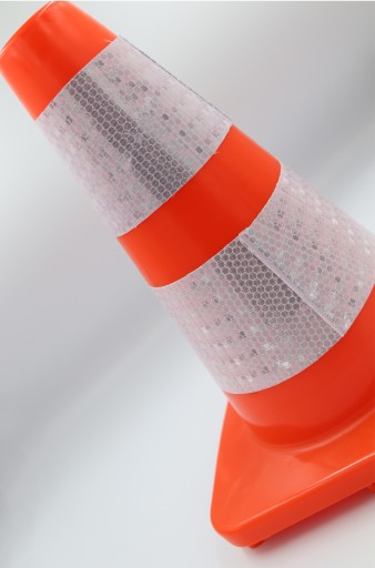 VÝSTRAŽNÝ ŠTÍTOK CESTNEJ KOSTI REFLEXNÝ 30CM