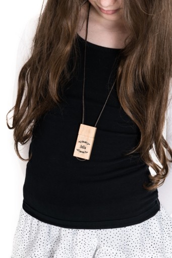 Pendrive s výpletom 2 GB 2.0 + gravírovanie S MENOM
