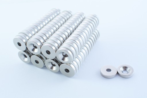 SILNÝ NEODYMIOVÝ MAGNET 14x3 SO SKRUTKOU 10 ks