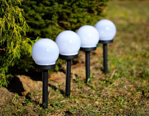 SLNEČNÁ ZÁHRADNÁ LAMPA, BIELA LED NAČERPÁVANÁ, 10CM