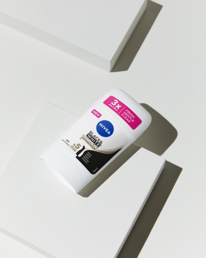 NIVEA WOMEN DEO STICK BW INVISIBLE HODVÁBNE HLADKÉ