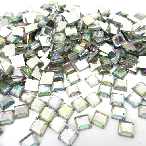 Štvorcové kamienky voľné kamienky dúhové 5 mm 1000