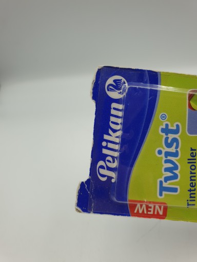 PELIKAN Guľôčkové pero + 2 modré ČERVENÉ náplne