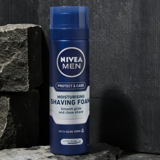 NIVEA Men Protect Care pena na holenie 200 ml