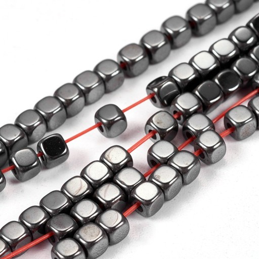 Hematitové korálky, nemagnetické, kocka, trieda A, 3x3x3mm, 125ks/38cm/prameň