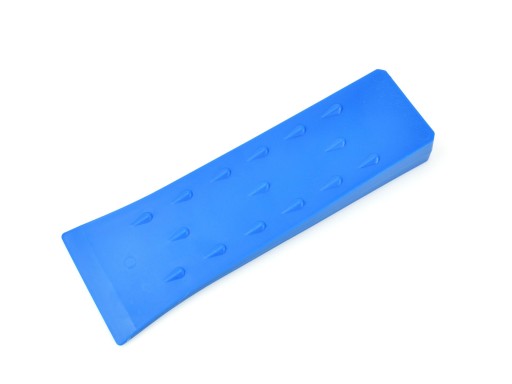 Štiepací klin na drevo 10