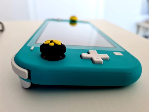 ANALOGOVÁ GUMA NINTENDO SPÍNACÍ PAPIER PREKRÝVA 4 KS