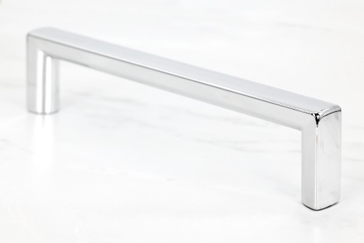 ÚCHYTKA NA NÁBYTOK KUCHYŇSKÁ SKRIŇOVÁ ÚCHYTKA, JEDNODUCHÁ, UNIVERZÁLNY CHROM 96MM