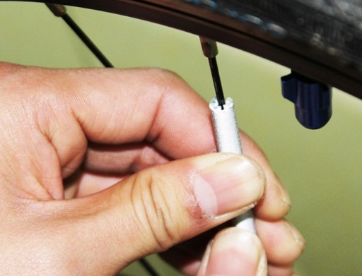 REFLEXNÉ TYČKY NA SPÄŤ BIKE TUBE