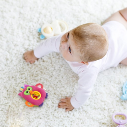 EUROBABY SOVA PLYŠOVÁ ZMYSELNÁ HRAKAČKA