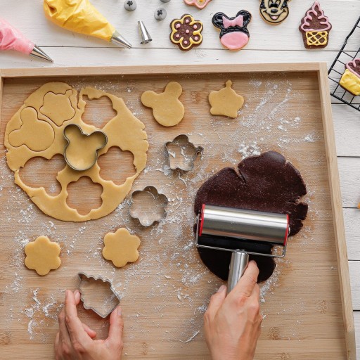 FORMULÁR NA COOKIE, mix tvarov, VYKRAJOVAČKY